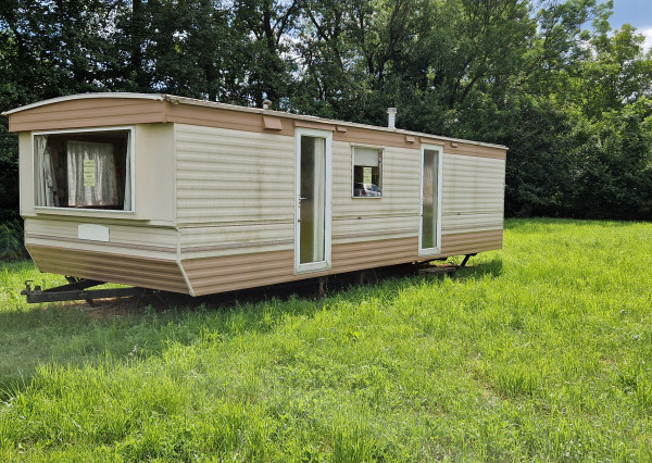 HORNÉ DRŽKOVCE  – MOBILNÝ DOM s pozemkom pri potoku 790 m2