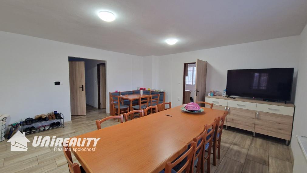 DUCHONKA – PEKNÁ veľká CHATA / TERASA / garáž / 6 – izieb