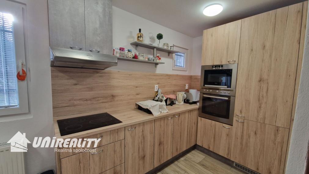 DUCHONKA – PEKNÁ veľká CHATA / TERASA / garáž / 6 – izieb