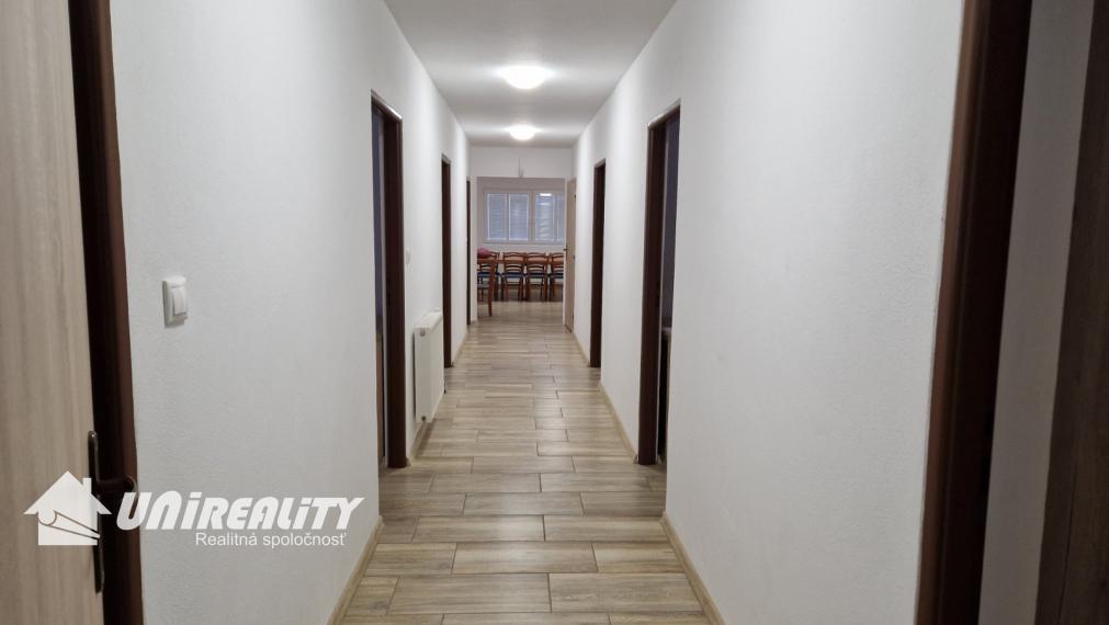 DUCHONKA – PEKNÁ veľká CHATA / TERASA / garáž / 6 – izieb