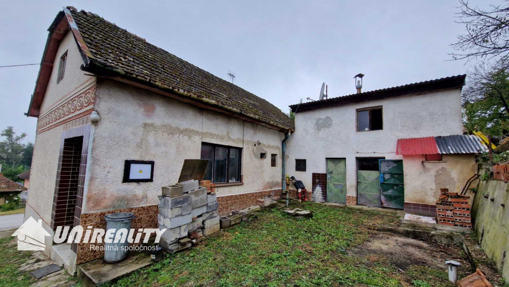 DVOREC – 2 – izb.dom/ poz 2.136 m2– vhodný na výstavbu 2 RD