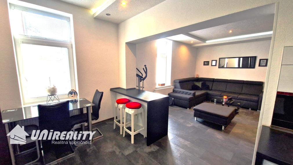 TOPOĽČANY – 2 – DOMY za cenu 1 / širšie centrum mesta /