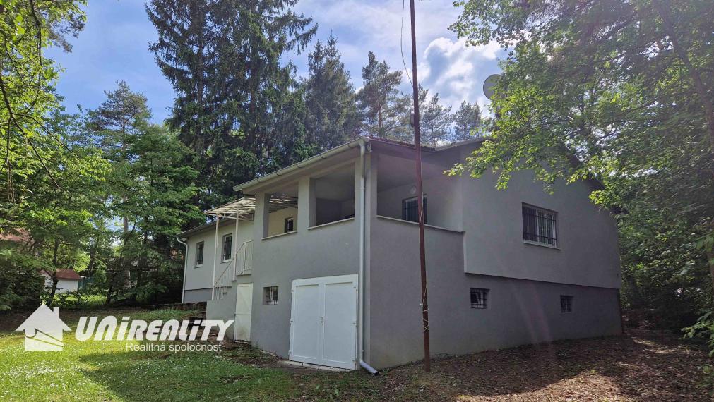 DUCHONKA – PEKNÁ veľká CHATA / TERASA / garáž / 6 – izieb