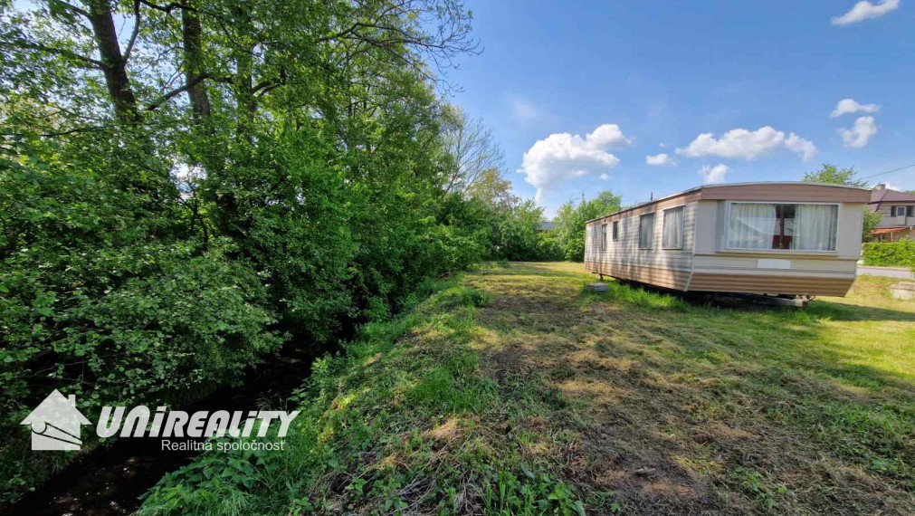HORNÉ DRŽKOVCE  – MOBILNÝ DOM s pozemkom pri potoku 790 m2