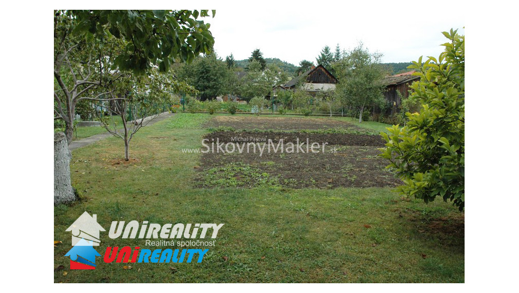 REZERVOVANÉ!!! VEĽKÁ ČAUSA - čiastočne zrekonštruovaný rodinný dom / 918 m2 / IBA U NÁS !!!