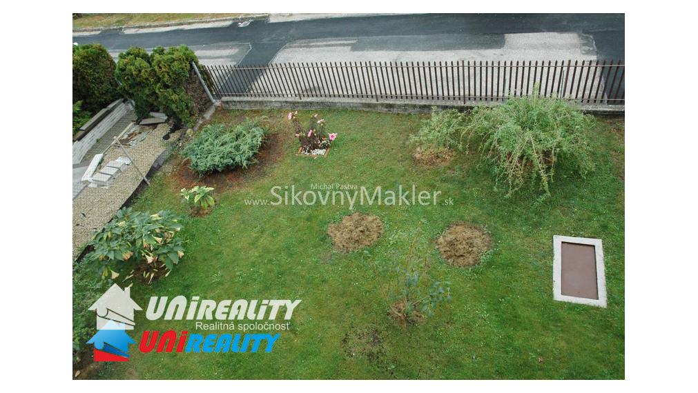 REZERVOVANÉ!!! VEĽKÁ ČAUSA - čiastočne zrekonštruovaný rodinný dom / 918 m2 / IBA U NÁS !!!