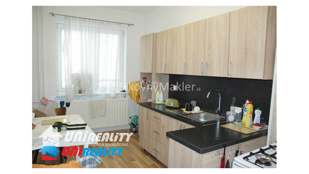 REZERVOVANÉ!!! VEĽKÁ ČAUSA - čiastočne zrekonštruovaný rodinný dom / 918 m2 / IBA U NÁS !!!