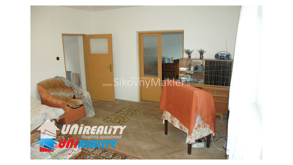 REZERVOVANÉ!!! VEĽKÁ ČAUSA - čiastočne zrekonštruovaný rodinný dom / 918 m2 / IBA U NÁS !!!