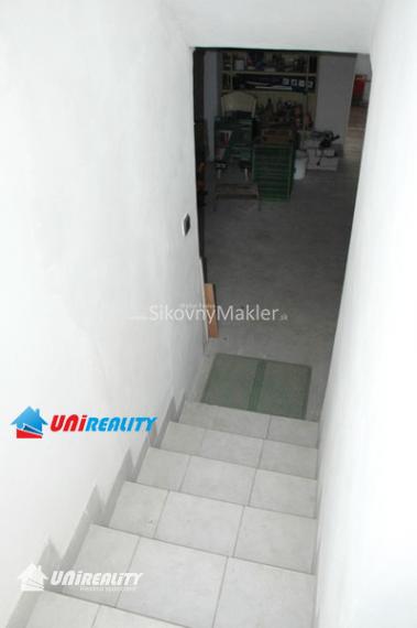 REZERVOVANÉ!!! VEĽKÁ ČAUSA - čiastočne zrekonštruovaný rodinný dom / 918 m2 / IBA U NÁS !!!