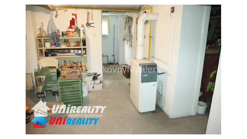 REZERVOVANÉ!!! VEĽKÁ ČAUSA - čiastočne zrekonštruovaný rodinný dom / 918 m2 / IBA U NÁS !!!