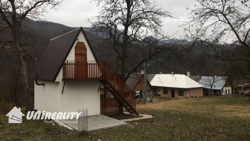 ČIERNA LEHOTA / Rekreačná chata / Tiché prostredie / 192 m2