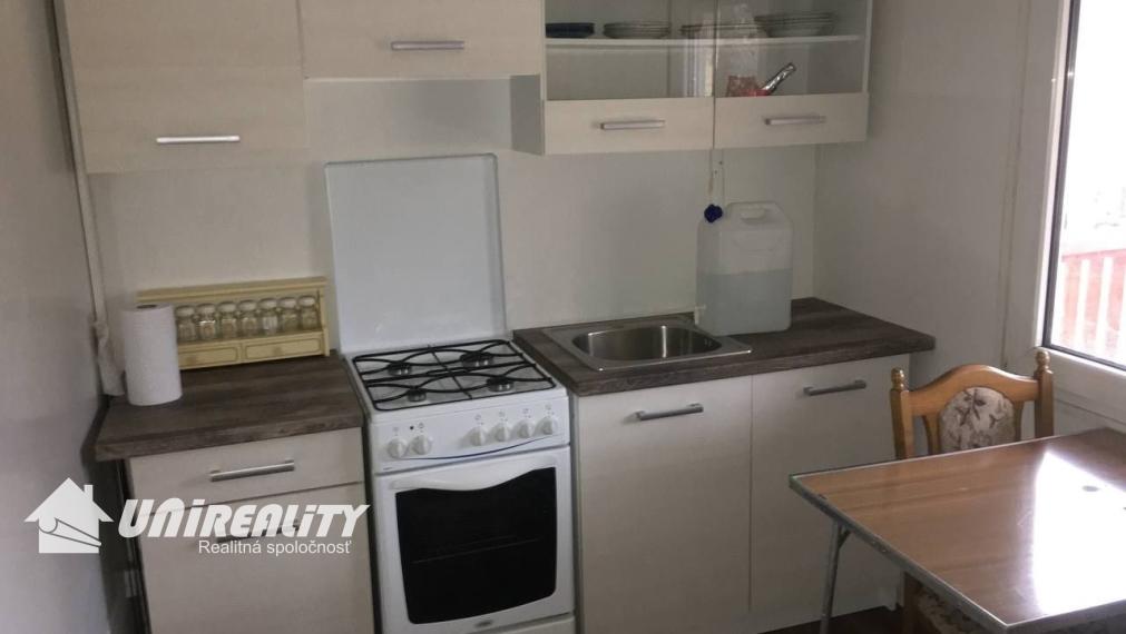 ČIERNA LEHOTA / Rekreačná chata / Tiché prostredie / 192 m2