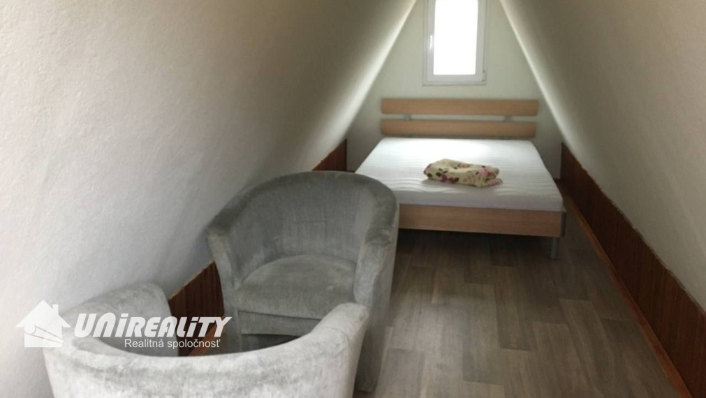 ČIERNA LEHOTA / Rekreačná chata / Tiché prostredie / 192 m2