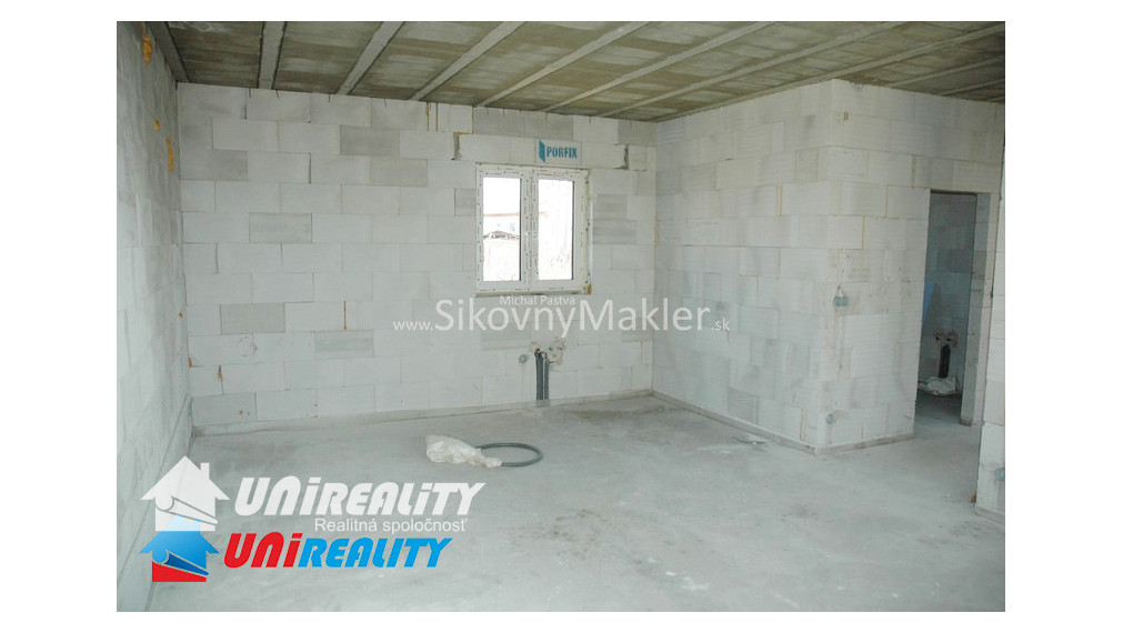 MALÉ KRŠTEŇANY - Novostavba RD s garážou