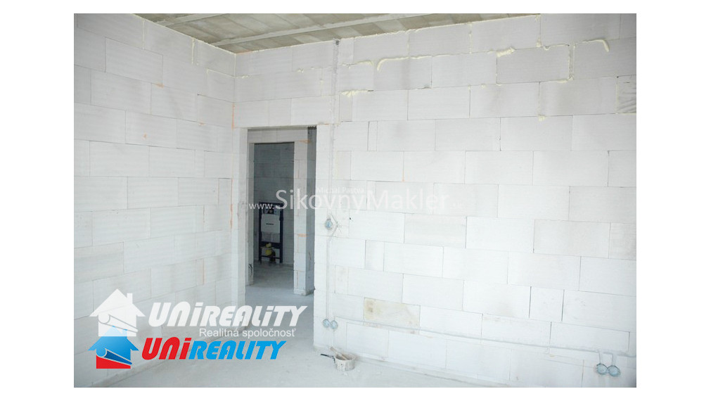 MALÉ KRŠTEŇANY - Novostavba RD s garážou