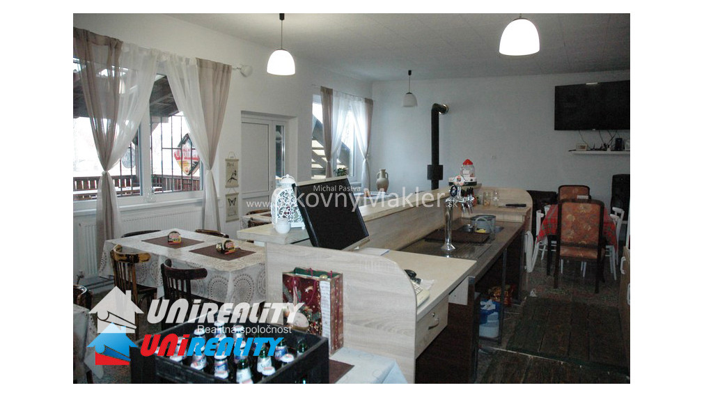 BISKUPICE- Zabehnuté pohostinstvo a byt so samostatným vchodom / pozemok 822 m2