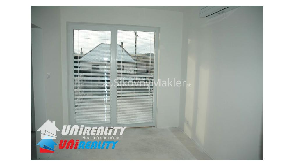 BISKUPICE- Zabehnuté pohostinstvo a byt so samostatným vchodom / pozemok 822 m2