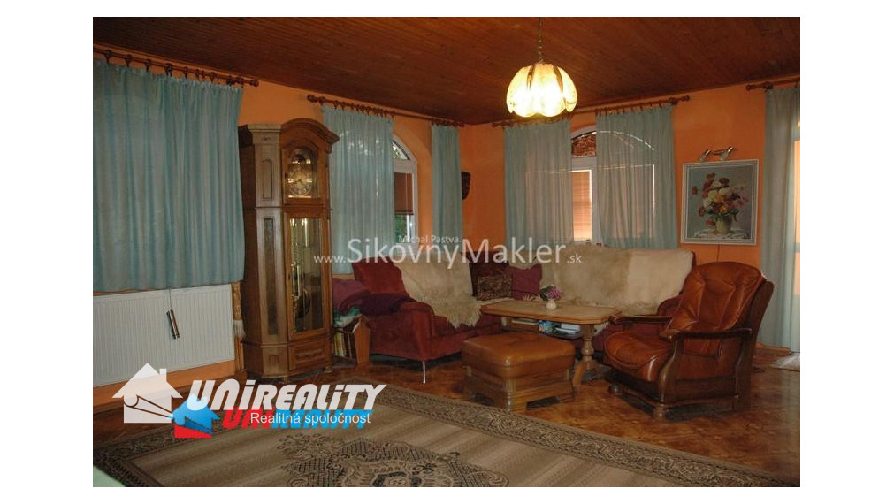 BÁNOVCE NAD BEBRAVOU - 4 - izbový dom na predaj / pozemok 1.730 m2 / IBA U NÁS !!!