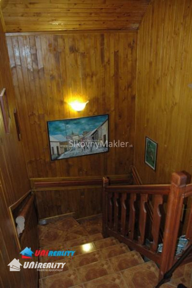 BÁNOVCE NAD BEBRAVOU - 4 - izbový dom na predaj / pozemok 1.730 m2 / IBA U NÁS !!!