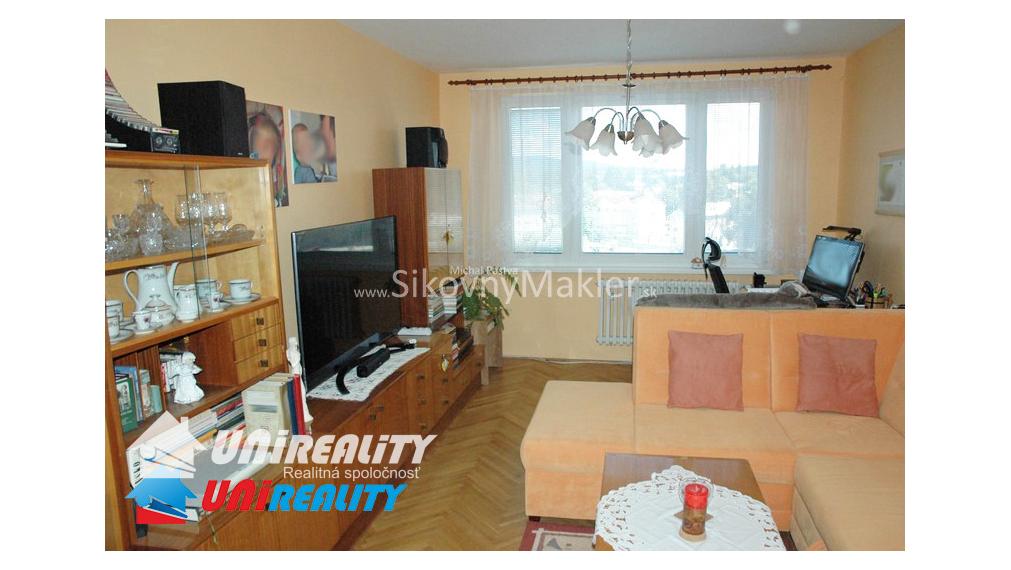 BÁNOVCE NAD BEBRAVOU - 3 izbový byt / SEVER / rekonštrukcia