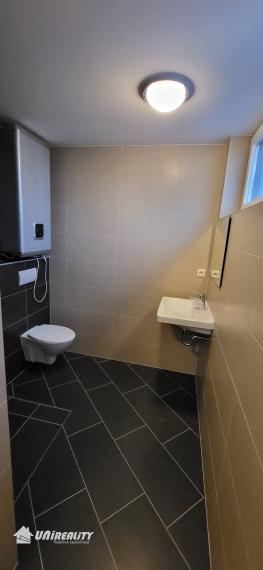 Luxusný 4 izbový byt na predaj, novostavba, čiastočne zariadený v Chorvátskom Grobe, časť Čierna Voda+terasa na streche 87m2 + 2 parkovacie miesta