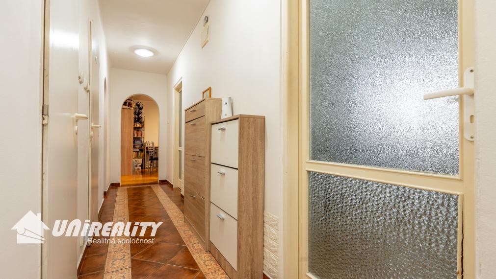 NEWDAY | NA PREDAJ 3-izbový byt | Ul. Kpt. Nálepku, Sihoť - Trenčín | 68 m2