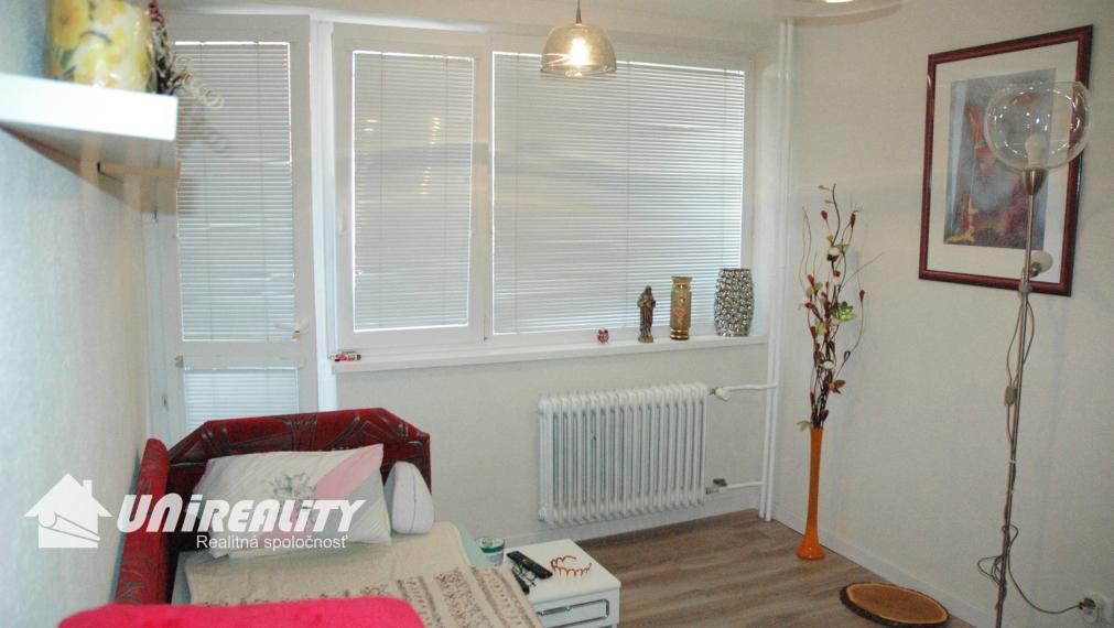 BÁNOVCE NAD BEBRAVOU - 3 izbový byt / Družstevná / rekonštrukcia / 61 m2 / IBA U NÁS