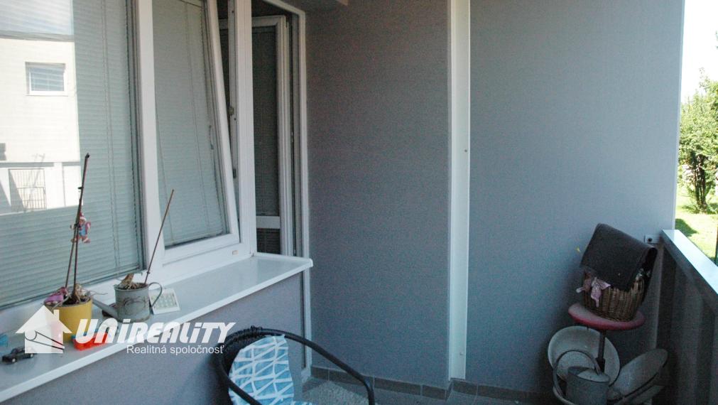 BÁNOVCE NAD BEBRAVOU - 3 izbový byt / Družstevná / rekonštrukcia / 61 m2 / IBA U NÁS