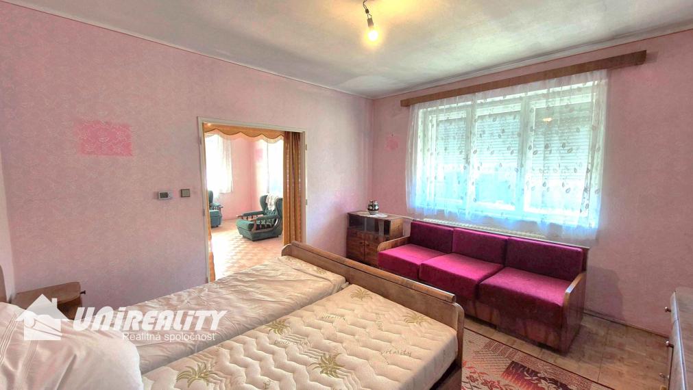 BÁNOVCE nad BEBRAVOU – 4 –izb. dom / lokalita KANADA / IHNEĎ voľný / pozemok 690 m2