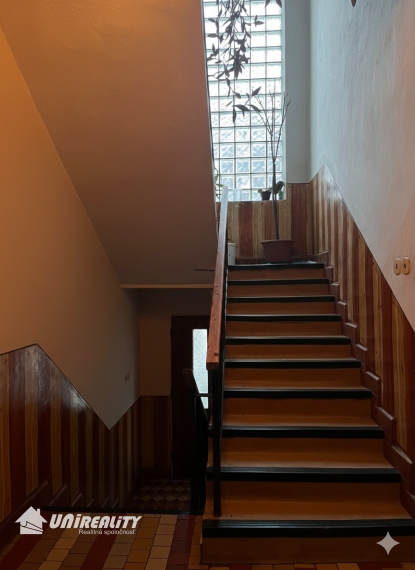 PODLUŽANY - dvojpodlažný rodinný dom / pozemok 1.897 m2