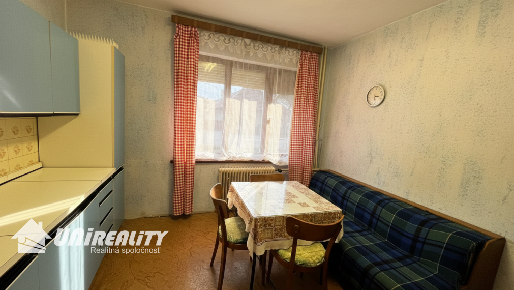 PODLUŽANY - dvojpodlažný rodinný dom / pozemok 1.897 m2