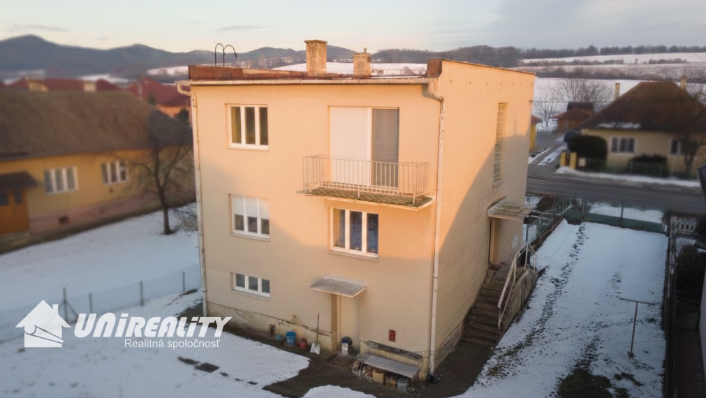 PODLUŽANY - dvojpodlažný rodinný dom / pozemok 1.897 m2