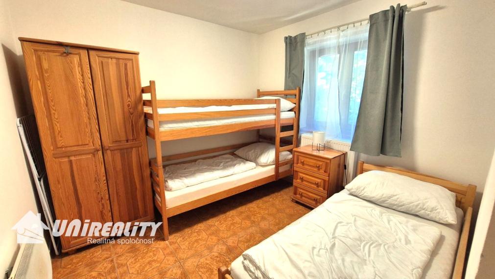 DUCHONKA – unikátna celoročná CHATA / TERASA / altánok / pekné prostredie / KRB +  ústredné kúrenie