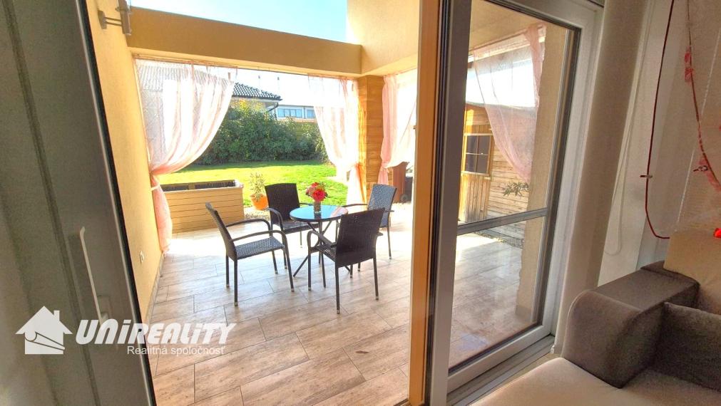 TOPOĽČANY – nízko-energetická NOVOSTAVBA / super lokalita MRAVENISKO