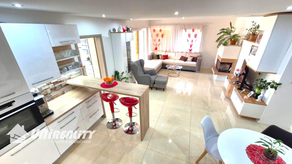 TOPOĽČANY – nízko-energetická NOVOSTAVBA / super lokalita MRAVENISKO