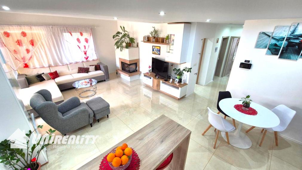 TOPOĽČANY – nízko-energetická NOVOSTAVBA / super lokalita MRAVENISKO