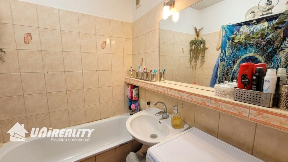 BA – PETRŽALKA – 3 – izb. byt / ul. LIETAVSKÁ / 70 m2 / balkón