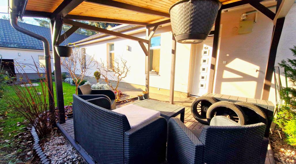 TOPOĽČANY – 2 – DOMY za cenu 1 / širšie centrum mesta /