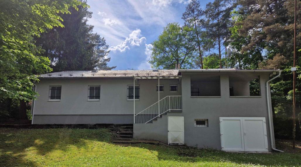 DUCHONKA – PEKNÁ veľká CHATA / TERASA / garáž / 6 – izieb