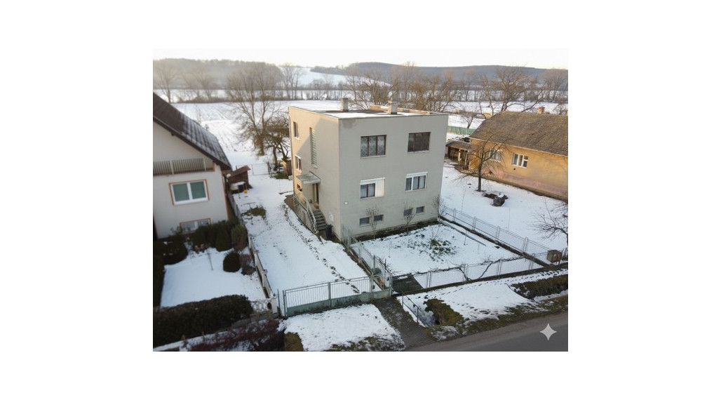 PODLUŽANY - dvojpodlažný rodinný dom / pozemok 1.897 m2