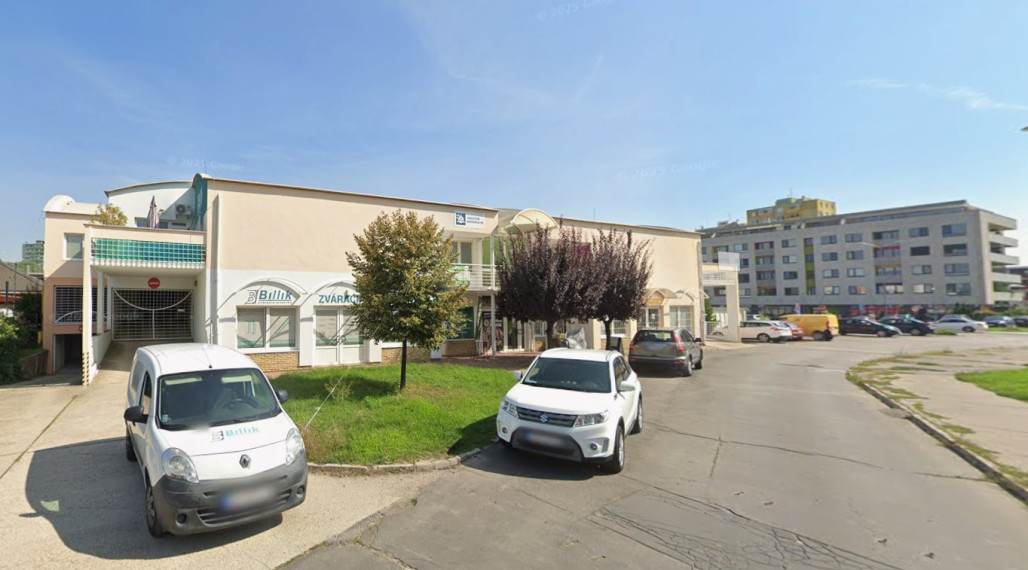 GARÁŽ – TOPOĽČANY / sídl. JUH / areál hromadných garáži