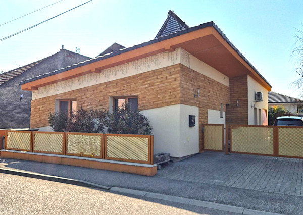 TOPOĽČANY – nízko-energetická NOVOSTAVBA / super lokalita MRAVENISKO