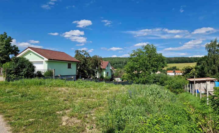 NEMEČKY– stavebný pozemok 2.822 m2/ možné rozdeliť na 2 poz. - fotografia 1