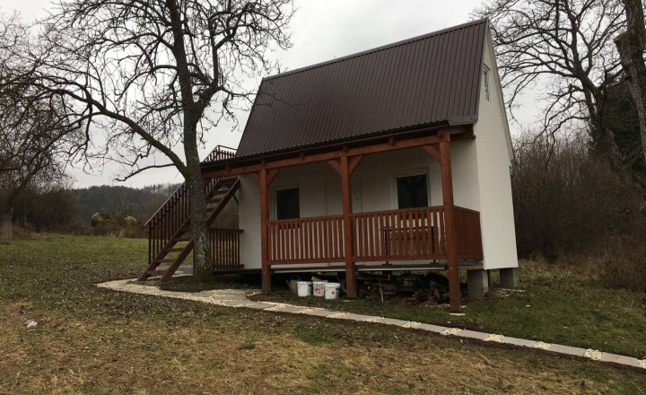 ČIERNA LEHOTA / Rekreačná chata / Tiché prostredie / 192 m2