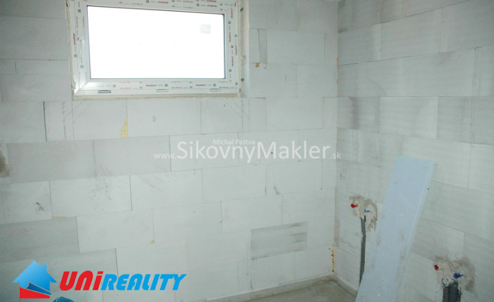 MALÉ KRŠTEŇANY - Novostavba RD s garážou - fotografia 12