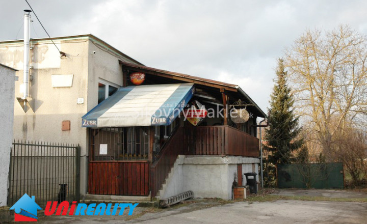 BISKUPICE- Zabehnuté pohostinstvo a byt so samostatným vchodom / pozemok 822 m2 - fotografia 12
