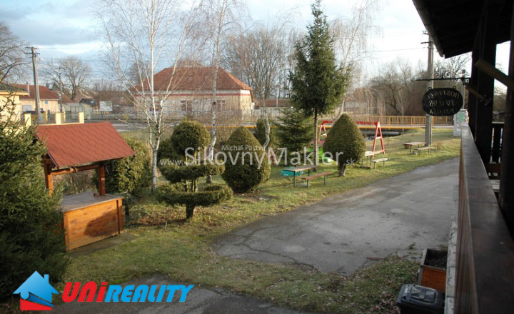 BISKUPICE- Zabehnuté pohostinstvo a byt so samostatným vchodom / pozemok 822 m2 - fotografia 13