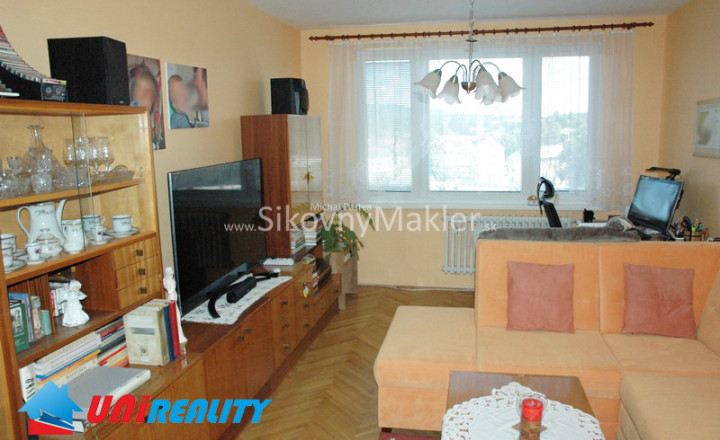 BÁNOVCE NAD BEBRAVOU - 3 izbový byt / SEVER / rekonštrukcia - fotografia 4