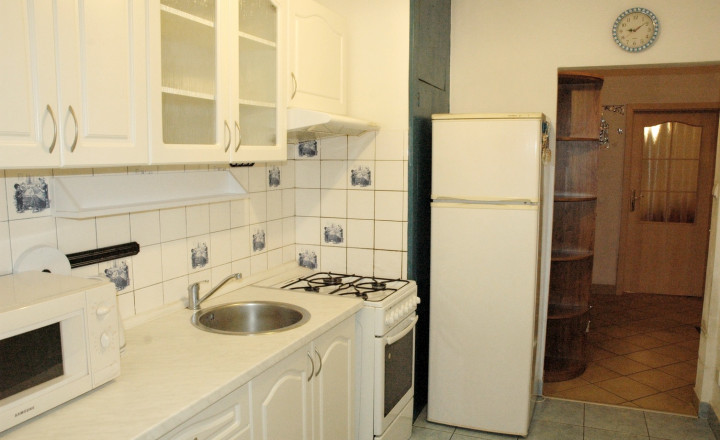 PREDANÉ - BÁNOVCE NAD BEBRAVOU - 3 izbový byt / Cyrila a Metoda / rekonštrukcia / 63 m2 / IBA U NÁS - fotografia 1
