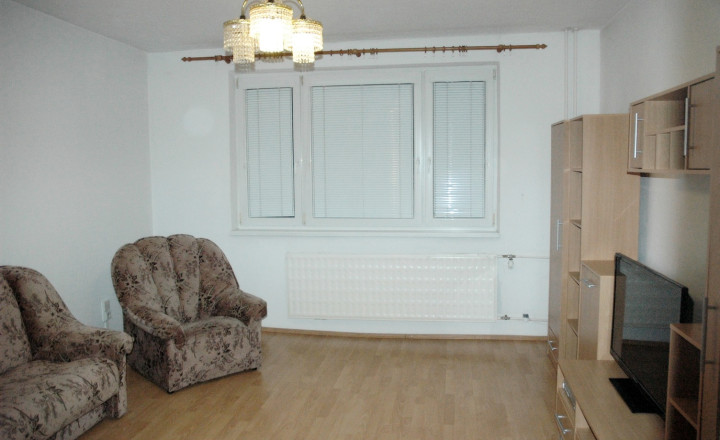 PREDANÉ - BÁNOVCE NAD BEBRAVOU - 3 izbový byt / Cyrila a Metoda / rekonštrukcia / 63 m2 / IBA U NÁS - fotografia 3